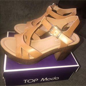 Women's Strappy Chunky Platform Wedge Heel Sandal-block Heel. 6 1/2